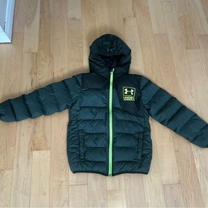 Boys Under Armour Down Filled Coat size 8-10